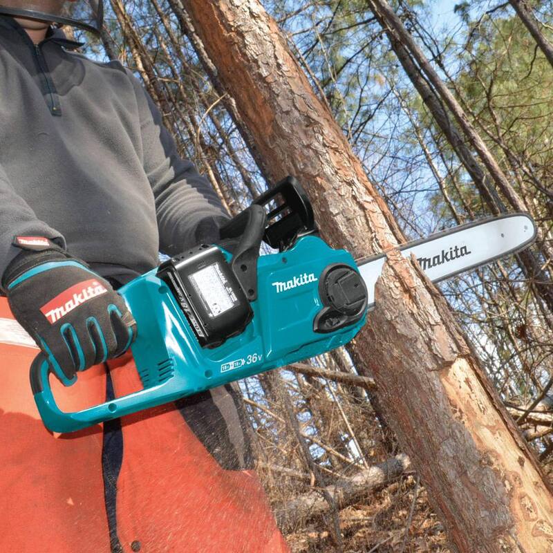Makita LXT 16 pulgadas 18V X2 (36V) Sierra de cadena a batería de iones de litio sin escobillas con 4 baterías (5.0 Ah) - XCU04PT1