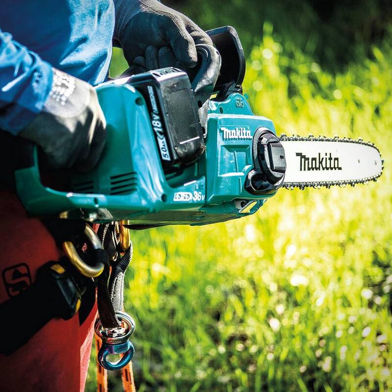 Makita LXT 14 pulgadas 18V X2 (36V) Sierra de cadena con batería de iones de litio sin escobillas, kit con cuatro baterías de 5.0 Ah y cargador - XCU03PT1