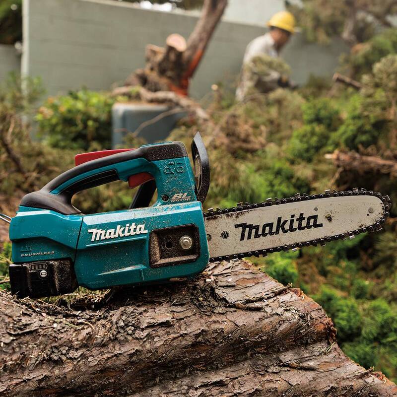 Makita LXT 12 in. 18V Sierra de Cadena Eléctrica Inalámbrica con Batería de Iones de Litio sin Escobillas y Mango Superior (4.0 Ah) - Kit XCU10SM1