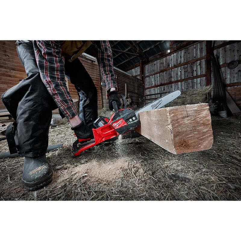Milwaukee M18 FUEL 18V Litio Ión sin Escobillas Batería 16 pulgadas motosierra M12 FUEL HACHA Solo Herramienta 2 Herramientas - 2727-20-2527-20
