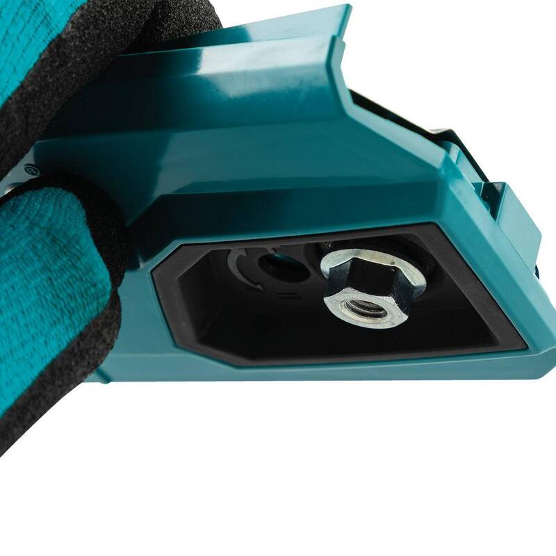 Makita XGT 16 pulg. 40V máx. Kit de sierra eléctrica inalámbrica con batería sin escobillas para mango superior (4.0Ah) - GCU03M1