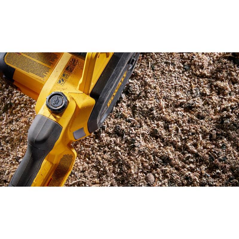 Si quieres traducir el título sin mencionar la marca del producto, sería: "Sierra eléctrica de cable de 18 pulgadas y 15 amperes DEWALT - DWCS600"