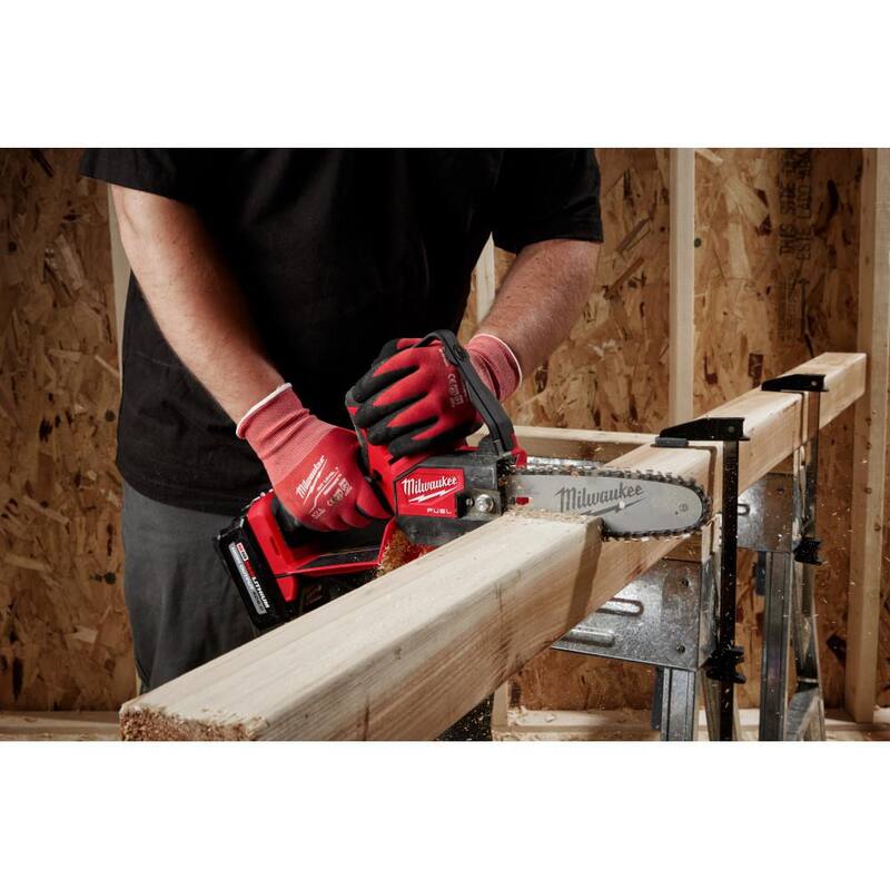 HACHUELO de poda inalámbrico sin escobillas Milwaukee M18 FUEL de 18V de ion de litio de 8 pulgadas con motosierra de poda de mango superior M18 FUEL de 14 pulgadas (2 herramientas) - 3004-20-2826-20T