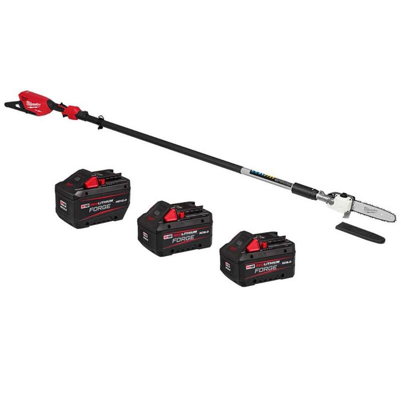 Si no quieres hacer una traducción literal y quieres mantener el sentido, podrías decir: Podadora de poste telescópico Milwaukee M18 FUEL de 10 pulgadas sin escobillas y sin cable de 18V con una batería FORGE de 12.0 Ah y dos baterías FORGE de 8.0 Ah - 3013-20-48-11-1813-48-11-1881-48-11-1881.