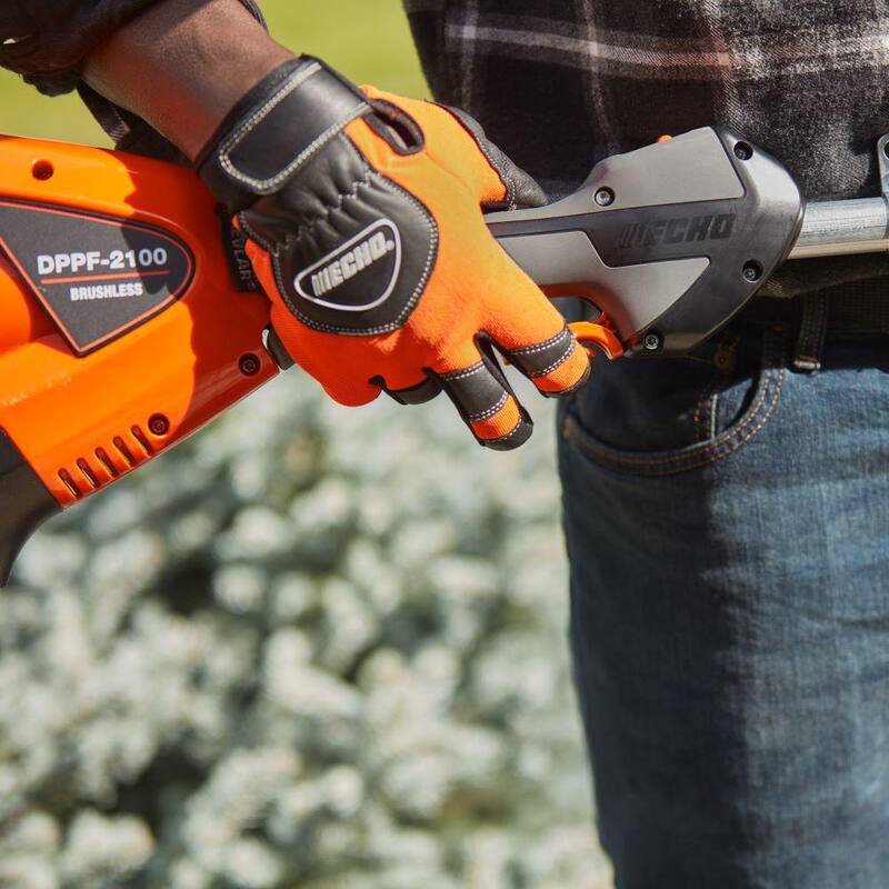ECHO eFORCE 10 in. Bar 56V Cordless Battery Powered Pole Saw w/Fixed Shaft Proporcionando 12 ft. de alcance Batería 2.5Ah y cargador - DPPF-2100C1