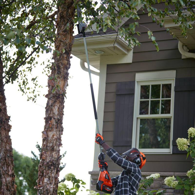 ECHO eFORCE 10 in. Bar 56V Cordless Battery Powered Pole Saw w/Fixed Shaft Proporcionando 12 ft. de alcance Batería 2.5Ah y cargador - DPPF-2100C1