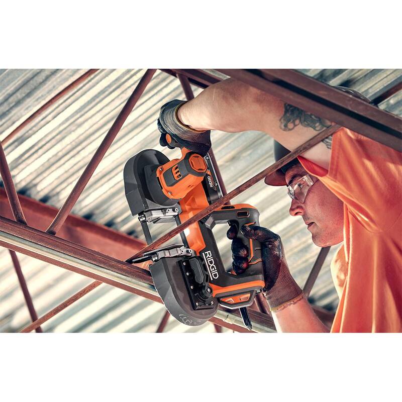 SIERRA DE CINTA COMPACTA RIDGID DE 18V CON HOJA DE 32-7/8 IN. Y BATERÍA DE ION DE LITIO DE 4.0 Ah - R8604B-AC87004