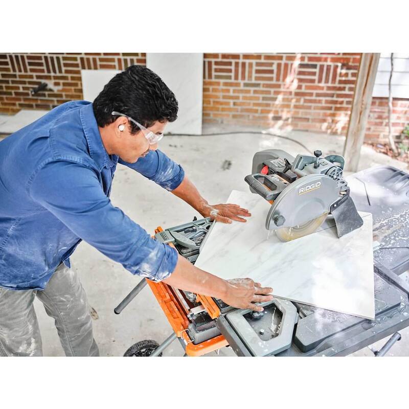 Sierra para azulejos húmedos de 10 pulgadas RIDGID de 15 amperios con soporte portátil - R4093