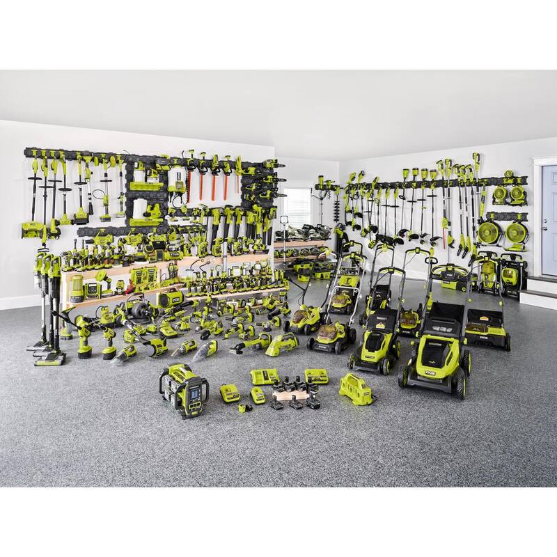 Si no traduzcas la marca del producto, el título sería: Sierra de azulejos húmedos/secos portátil inalámbrica de mampostería RYOBI ONE+ HP 18V (herramienta solamente) - PBLHTS01B