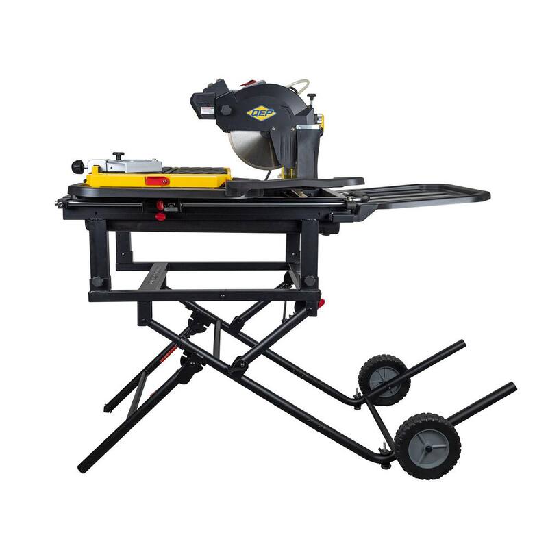 Si bien mencionaste que no se debe traducir la marca del producto, aquí está la traducción del título completo:

Cortadora de azulejos profesional QEP 900XT 2.25 HP 10 pulgadas - 61900Q
