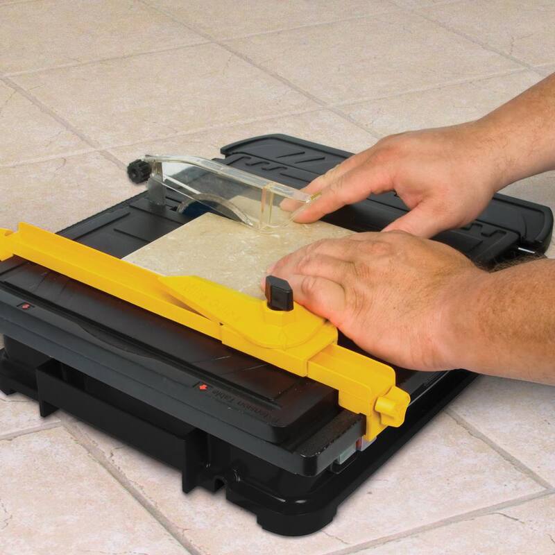 QEP Torque Master Sierra de Azulejos Húmeda de 3/5 HP - 22400Q