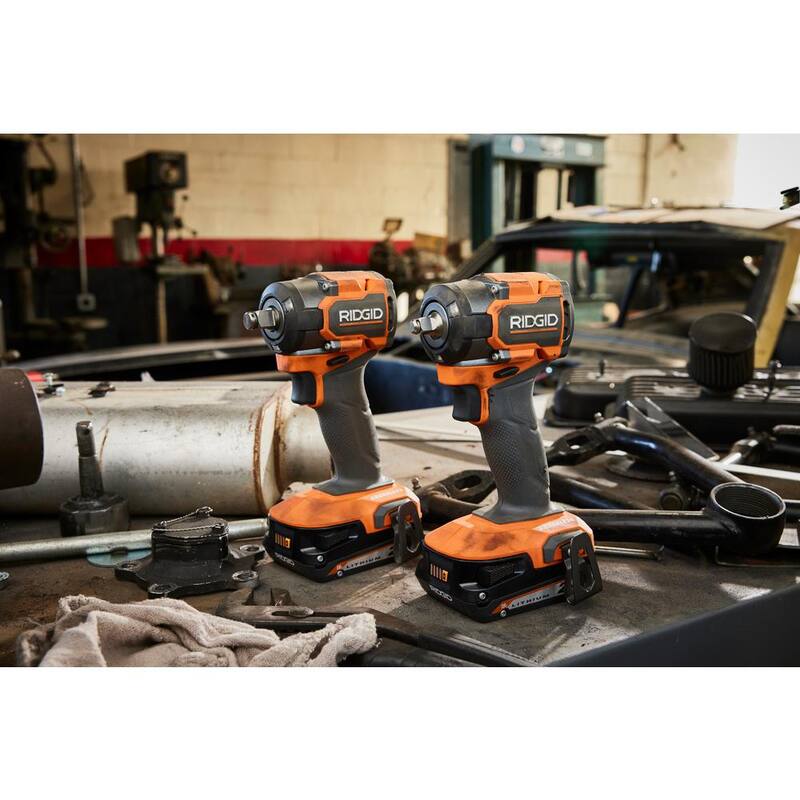Llave de impacto inalámbrica sin escobillas RIDGID 18V SubCompact de 1/2 pulgadas (herramienta solamente) - R872081B