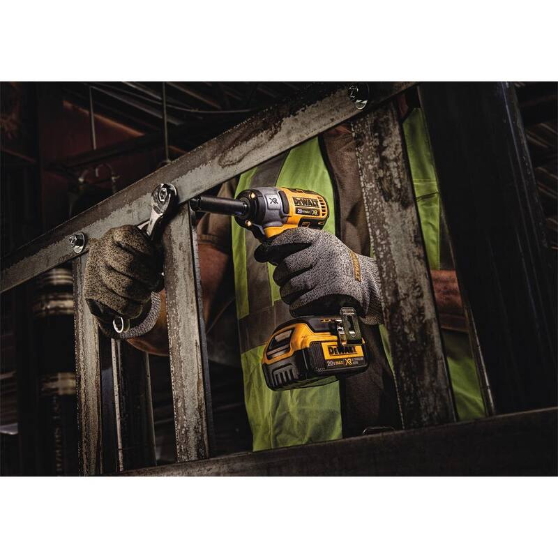 Llave de Impacto Compacta Inalámbrica sin escobillas DEWALT 20V MAX XR de 3/8 pulgadas (Herramienta Solamente) - DCF890B