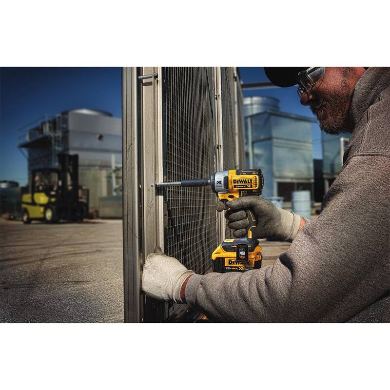 Llave de Impacto Compacta Inalámbrica sin escobillas DEWALT 20V MAX XR de 3/8 pulgadas (Herramienta Solamente) - DCF890B