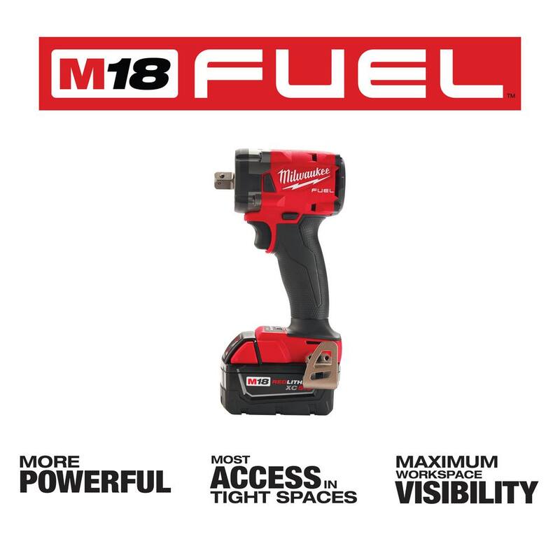Llave de impacto inalámbrica compacta Milwaukee M18 FUEL 18V de ion de litio sin escobillas de 1/2 pulgadas con kit de retención de pasador y baterías resistentes - 2855P-22R