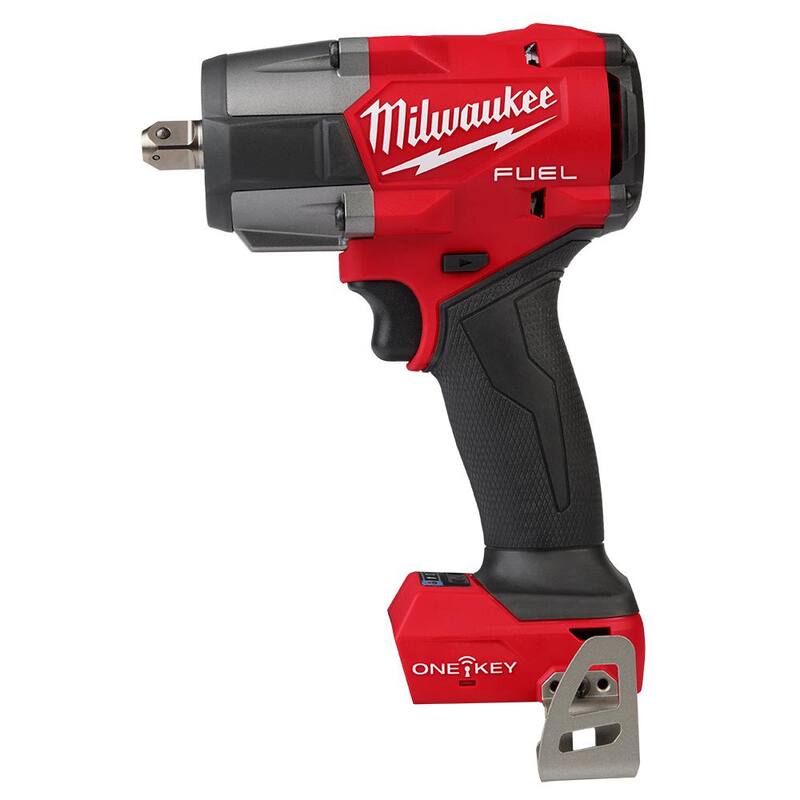 Llave de impacto inalámbrica Milwaukee M18 FUEL de 18 voltios con tecnología de litio sin escobillas y par medio de 1/2 pulgadas con retención de pasador - 3062P-20