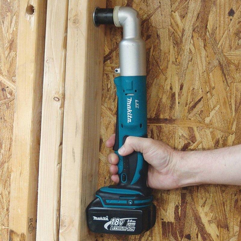 Llave de Impacto Angular de 3/8 pulgadas Makita 18V LXT (Herramienta solamente) - XLT02Z