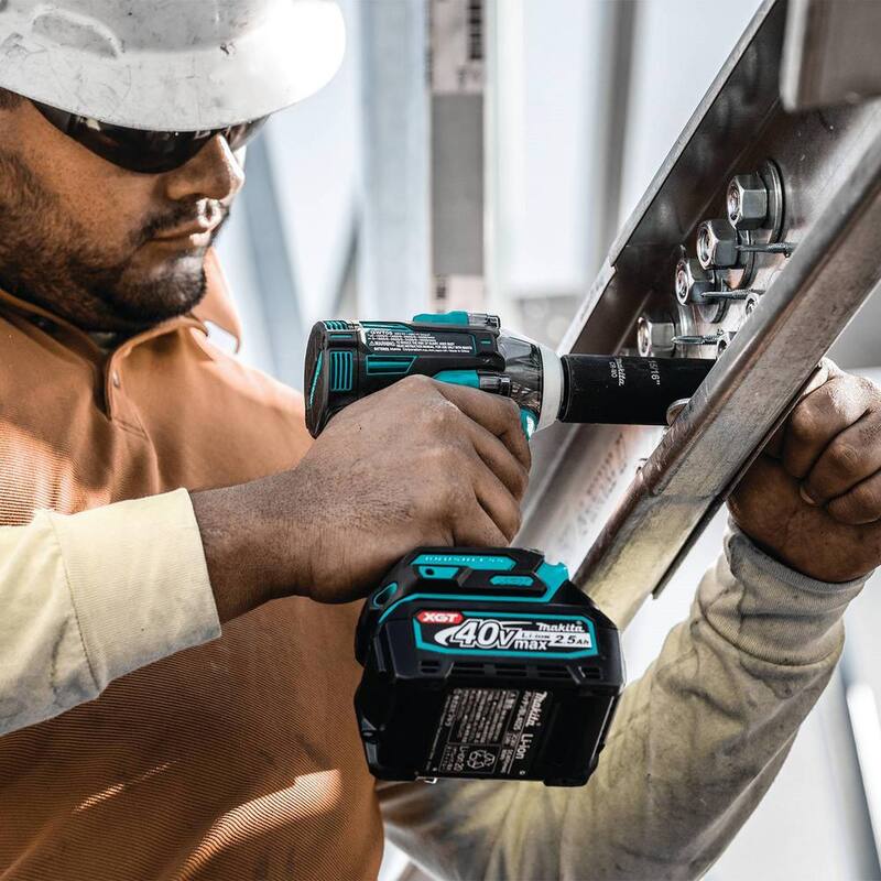Juego de Llave de Impacto sin Escobillas Inalámbrica Makita 40V Max XGT de 4 Velocidades 1/2 pulg. con Anillo de Fricción, 2.5Ah - GWT04D