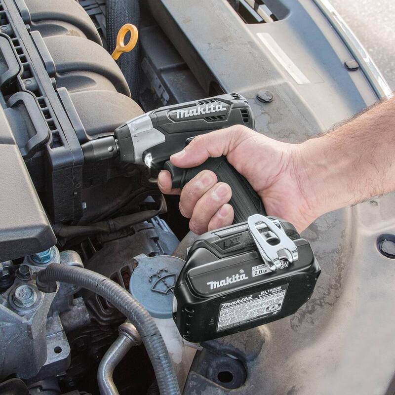 Juego de llave de impacto inalámbrica sin escobillas de iones de litio subcompacta de 3/8 pulgadas Makita 18V LXT - XWT12RB