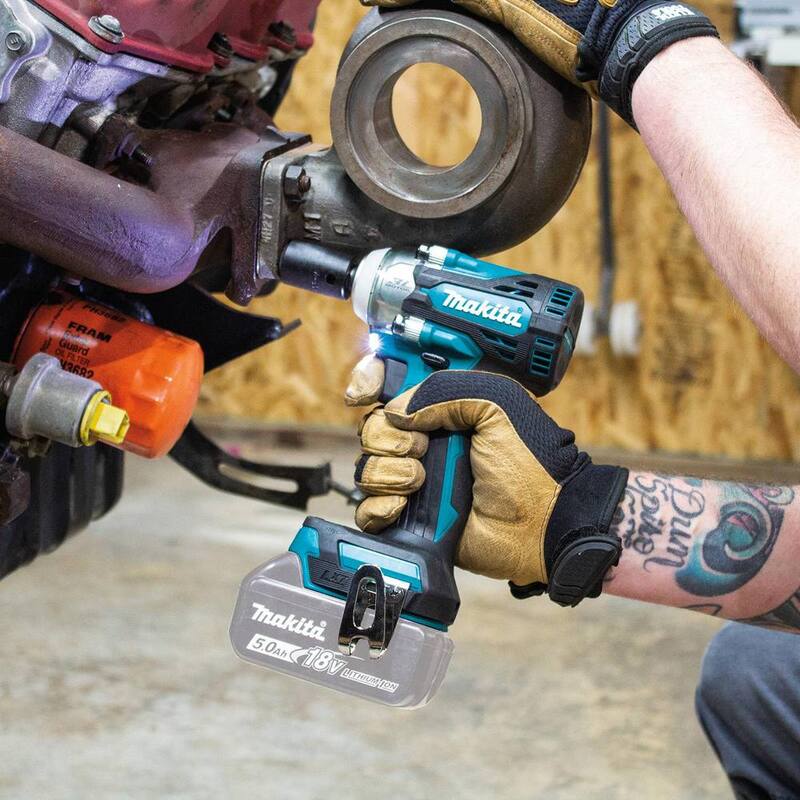 Llave de impacto para uso general inalámbrica de 4 velocidades de 1/2 pulgadas sin escobillas y con batería de iones de litio de 18V LXT de Makita con yunque de retención (Herramienta solamente) - XWT15XVZ.