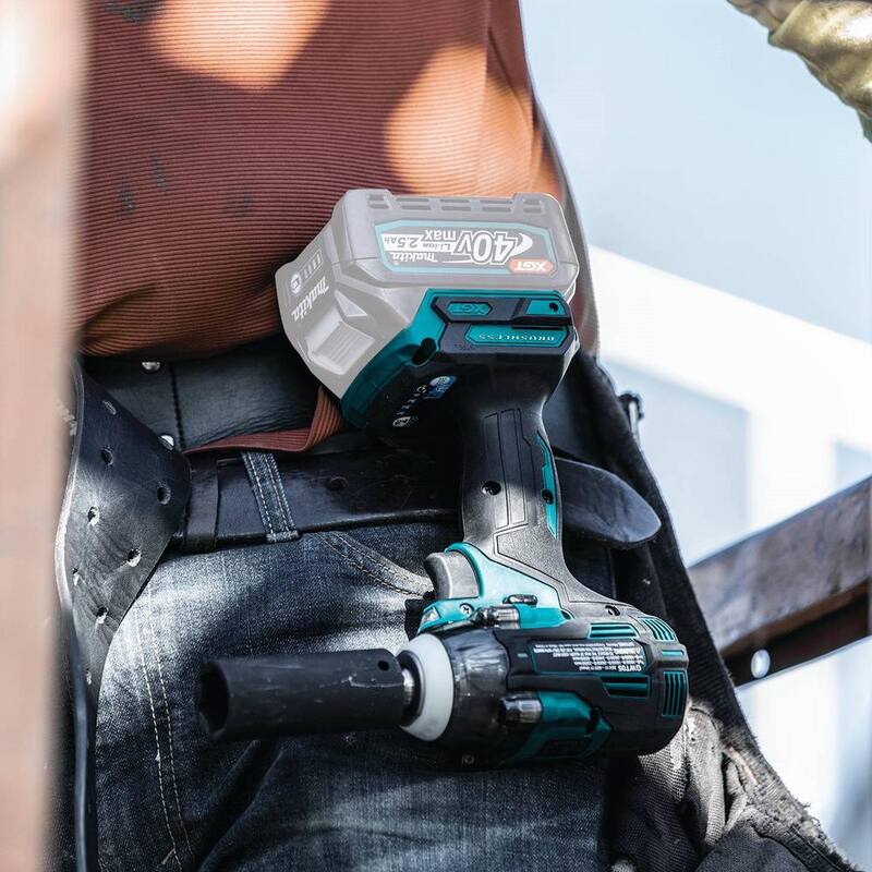 Llave de impacto inalámbrica sin escobillas Makita 40V Max XGT de 4 velocidades 1/2 in. con yunque de retención (Herramienta Únicamente) - GWT05Z
