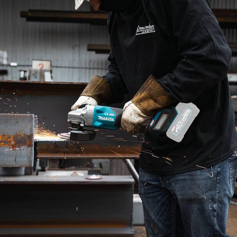 Makita 40V Max XGT Esmeriladora Angular Inalámbrica Brushless de Interruptor de Paleta de 4-1/2/5 pulgadas con Freno Eléctrico, Capaz de AWS (Herramienta Únicamente) - GAG06Z