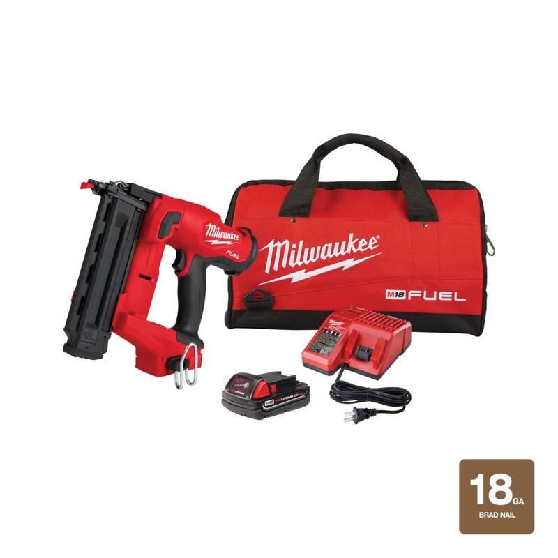 Milwaukee M18 FUEL GEN II 18-Volt 18-Gauge Lithium-Ion Brushless Cordless Brad Nailer Kit con una batería de 2.0 Ah, cargador y bolsa - 2746-21CT