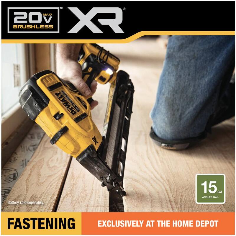 Clavadora Angular sin Cable de Iones de Litio DEWALT 20V MAX XR de 15 Ga (Solo Herramienta) - DCN650B