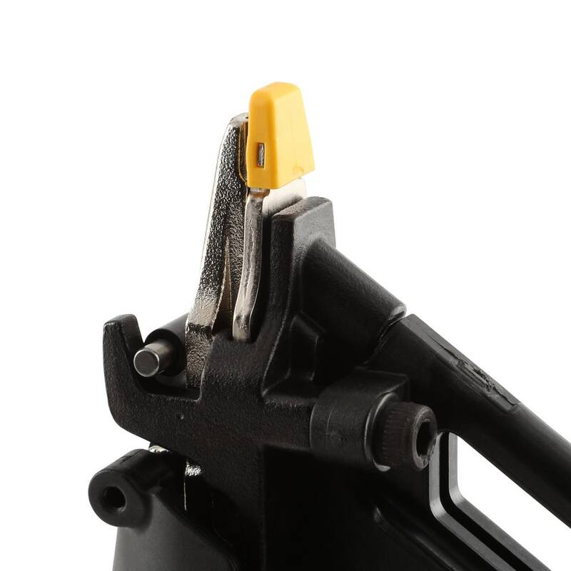 Clavadora neumática DWFP72155 de calibre 15 de DEWALT