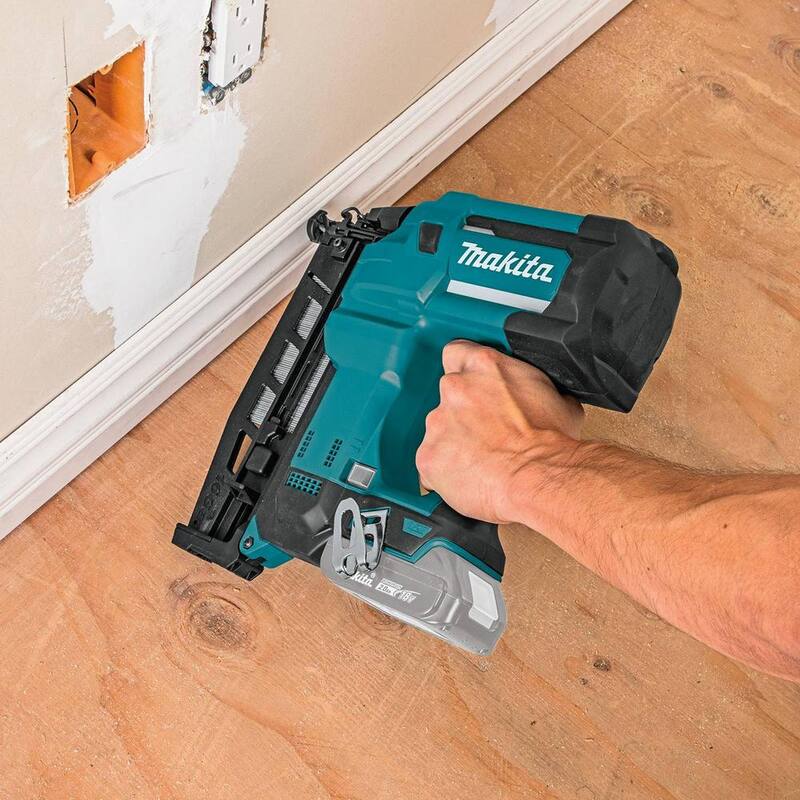 Makita 18V LXT Lithium-Ion 16-Gauge Inalámbrico 2-1/2 in. Clavadora Recta para Acabados (Herramienta Únicamente) - XNB02Z