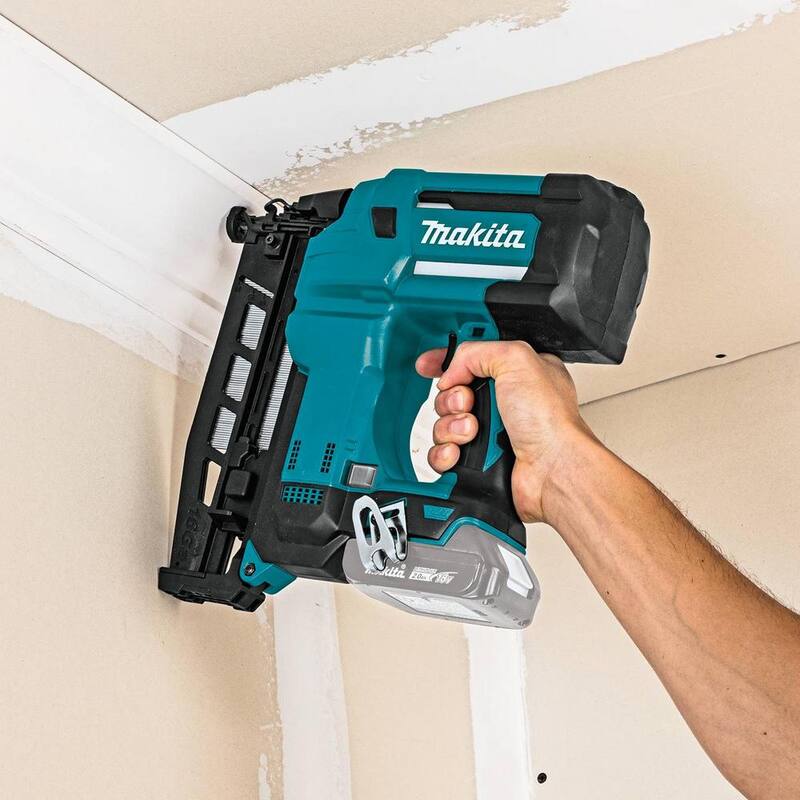 Makita 18V LXT Lithium-Ion 16-Gauge Inalámbrico 2-1/2 in. Clavadora Recta para Acabados (Herramienta Únicamente) - XNB02Z
