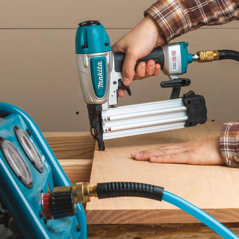 Makita Clavadora neumática de calibre 18 de 2 pulgadas - AF506