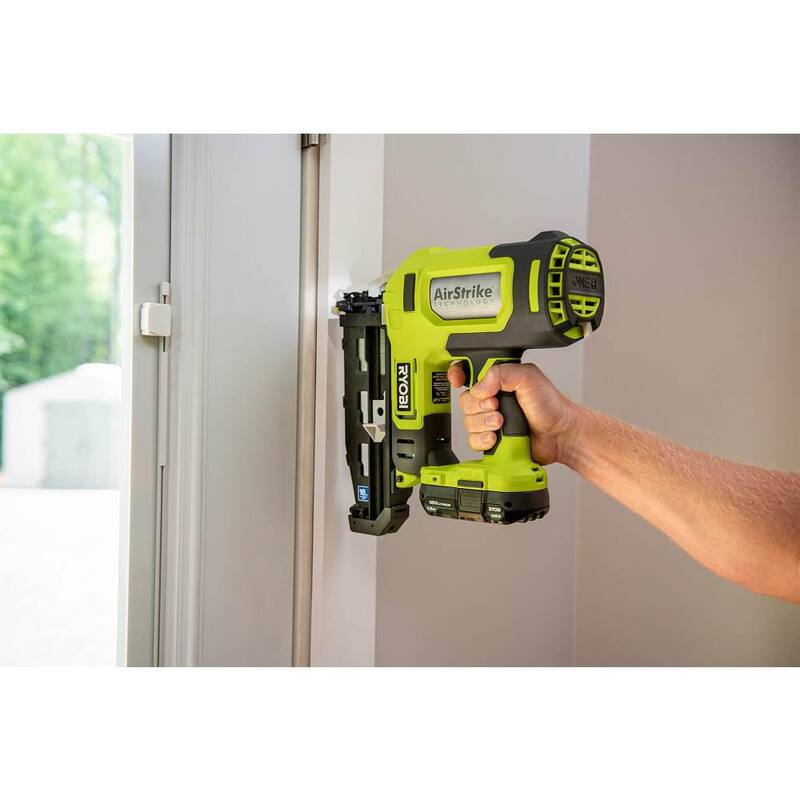 RYOBI ONE+ 18V Clavadora inalámbrica AirStrike de calibre 16 con batería de 2.0 Ah - P326-PBP006