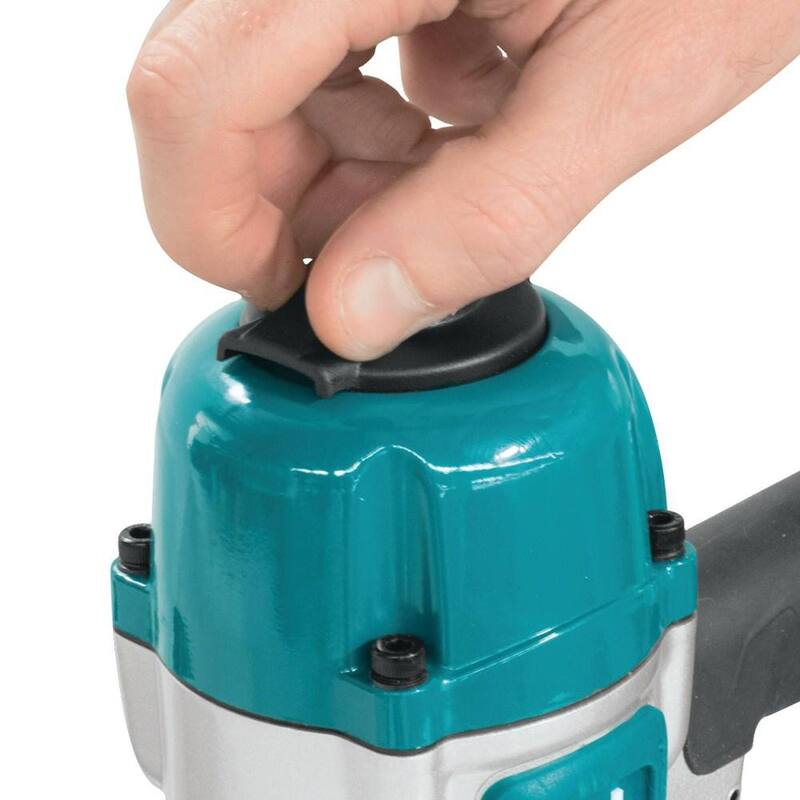 Clavadora neumática de calibre 16 de 2-1/2 pulgadas de Makita - AF601