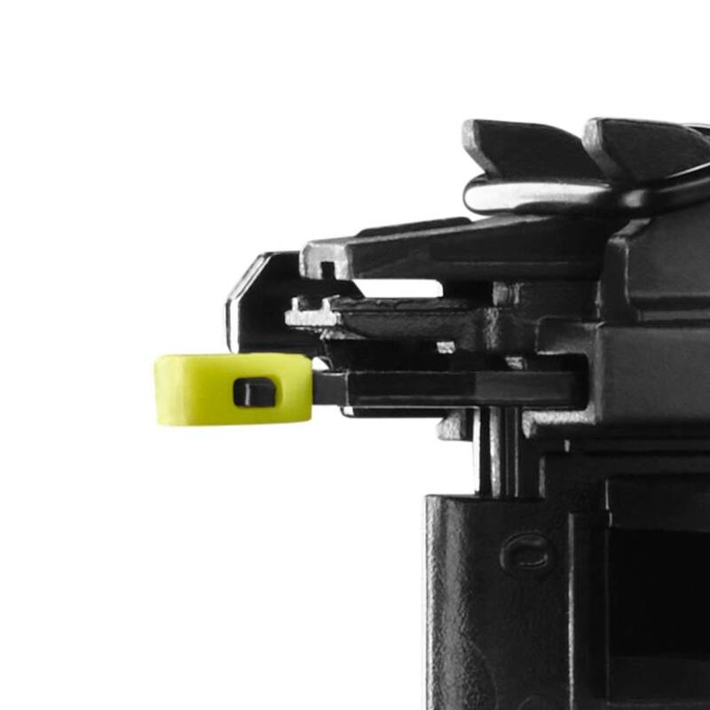 Clavadora inalámbrica RYOBI ONE+ 18V calibre 16 con batería de 1.5 Ah y cargador - P326KN