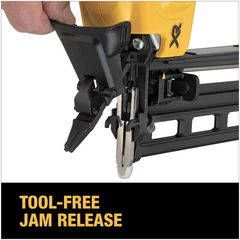 DEWALT 20V MAX XR Clavadora inalámbrica de acabado de calibre 16 con batería de 2.0Ah, cargador y bolsa de kit - DCN662D1