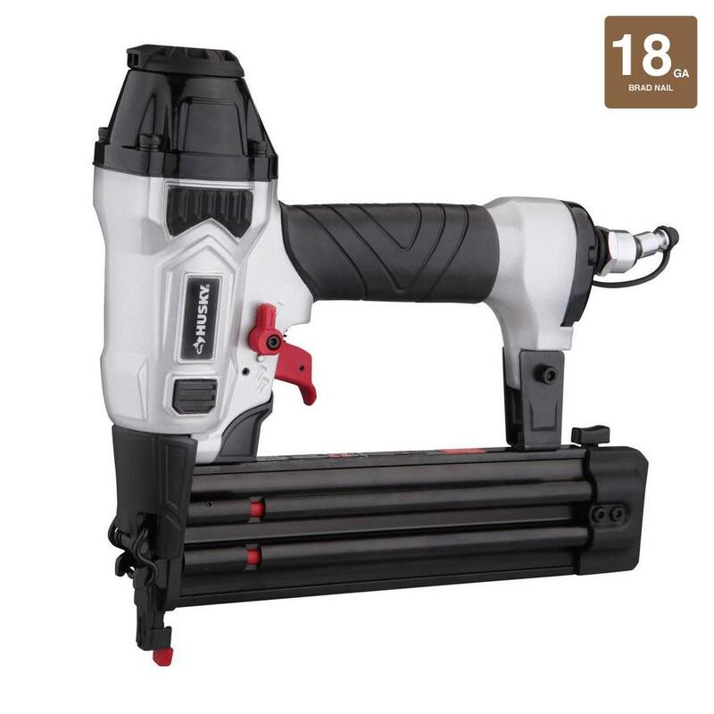 Kit de acabado Husky con clavadora de acabado de calibre 16, clavadora de brad de calibre 18 y engrapadora de calibre 18 (3 piezas) - DP3PFKCB