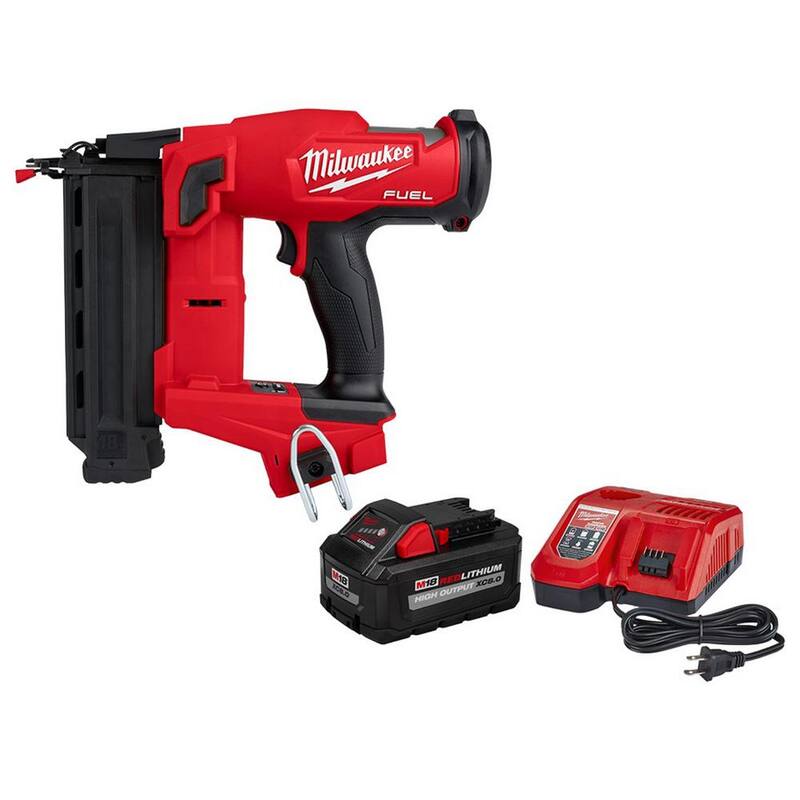 Milwaukee M18 FUEL Clavadora de Clavos de Brad de Calibre 18 sin Escobillas, Inalámbrica, de Iones de Litio de 18 Voltios Gen II con Batería de 8.0 Ah y Cargador Rápido - 2746-20-48-59-1880