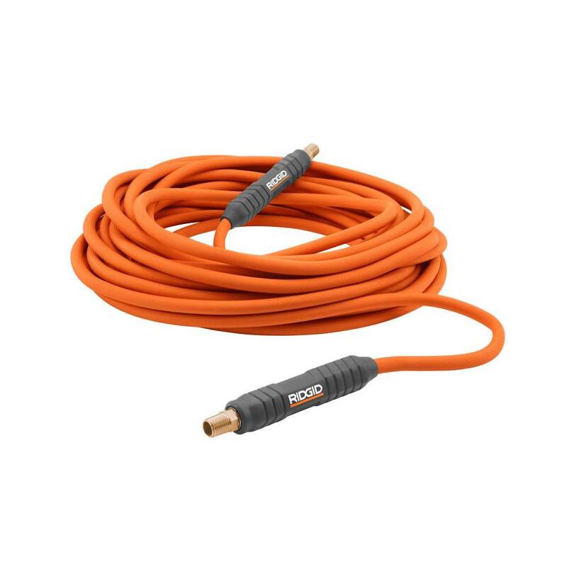 Clavadora neumática de calibre 18 de 2-1/8 pulg. RIDGID con tecnología CLEAN DRIVE, y bolsa para herramientas, con manguera de aire plana de 1/4 pulg. y 50 ft. - R213BNF-R5025LF