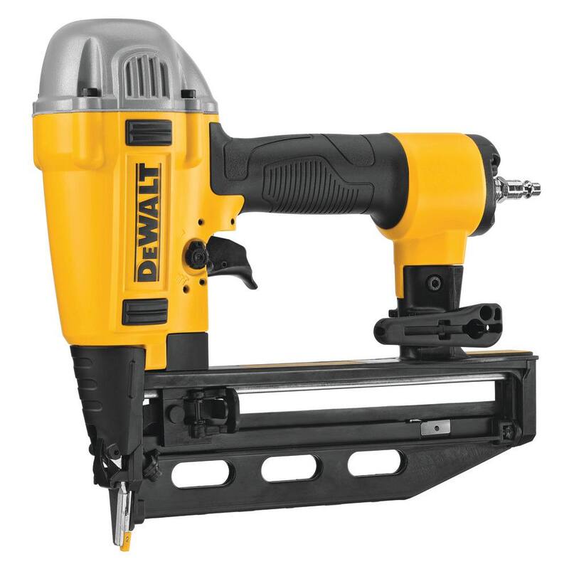 DEWALT Clavadora neumática de calibre 16 de 2-1/2 pulg. y clavos rectos de 2 pulg. x calibre 16 (2500 por caja) - DWFP71917W16200