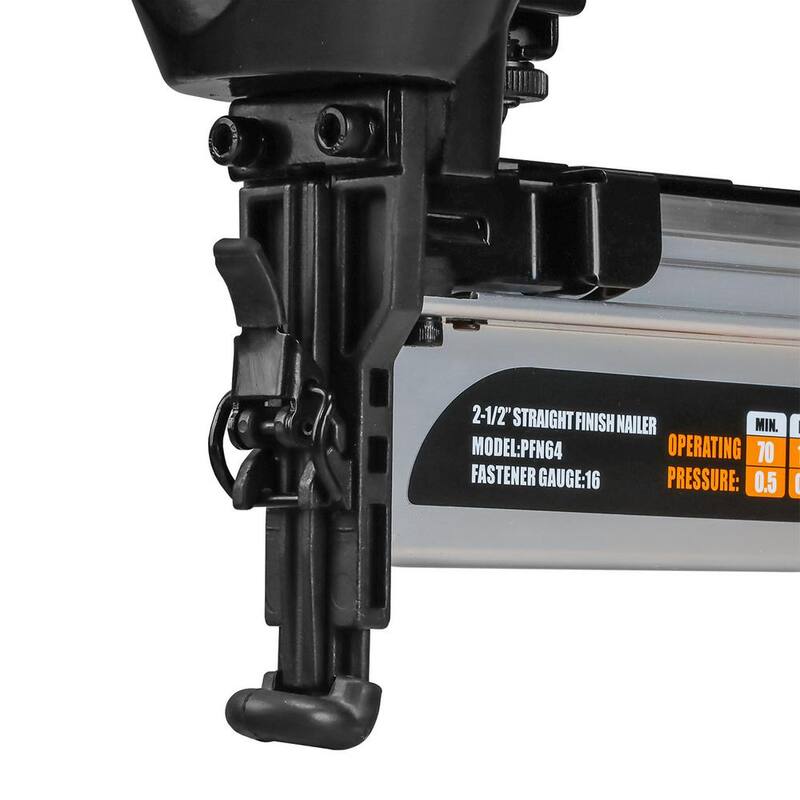 Freeman Neumático 16-Gauge 2-1/2 in. Clavadora de Acabado Recto - PFN64