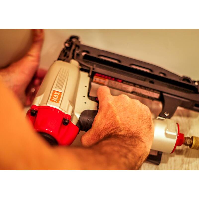Clavadora de acabado recto de calibre 16 MAX - NF565A/16