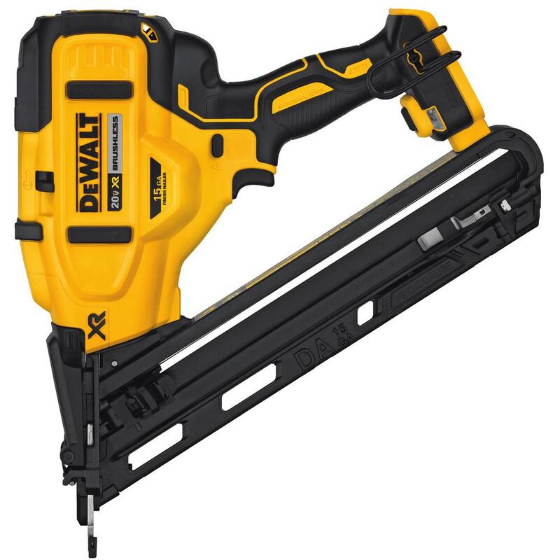 Clavadora angular sin cable DEWALT 20V MAX XR de 15 calibres con batería de litio ion de (2) 2.0Ah - DCN650B203