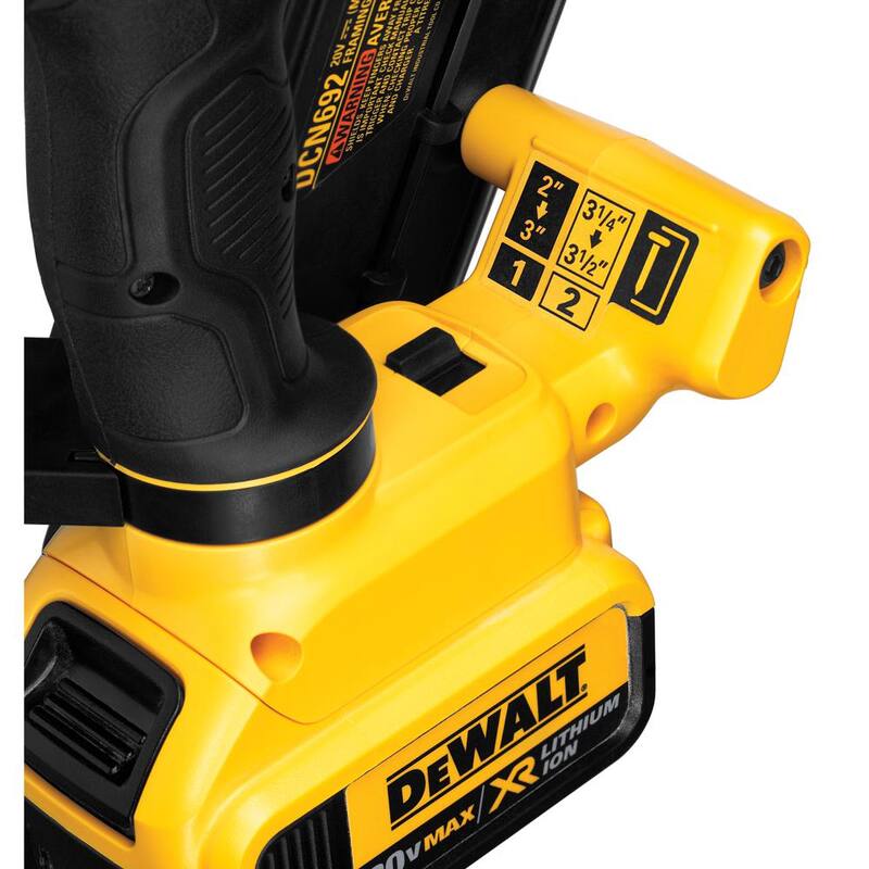DEWALT 20V MAX XR Litio-Ion Clavadora Inalámbrica para Molduras a 30 grados, Clavadora de Brad de Calibre 18 y (1) Batería de 4.0Ah y (1) Batería de 2.0Ah - DCN692M1w/DCN680B+DCB203