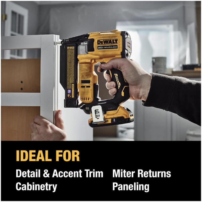 DEWALT ATOMIC 20V MAX Clavadora de chapa de 23 calibres inalámbrica de iones de litio con batería de 2.0Ah y cargador - DCN623D1