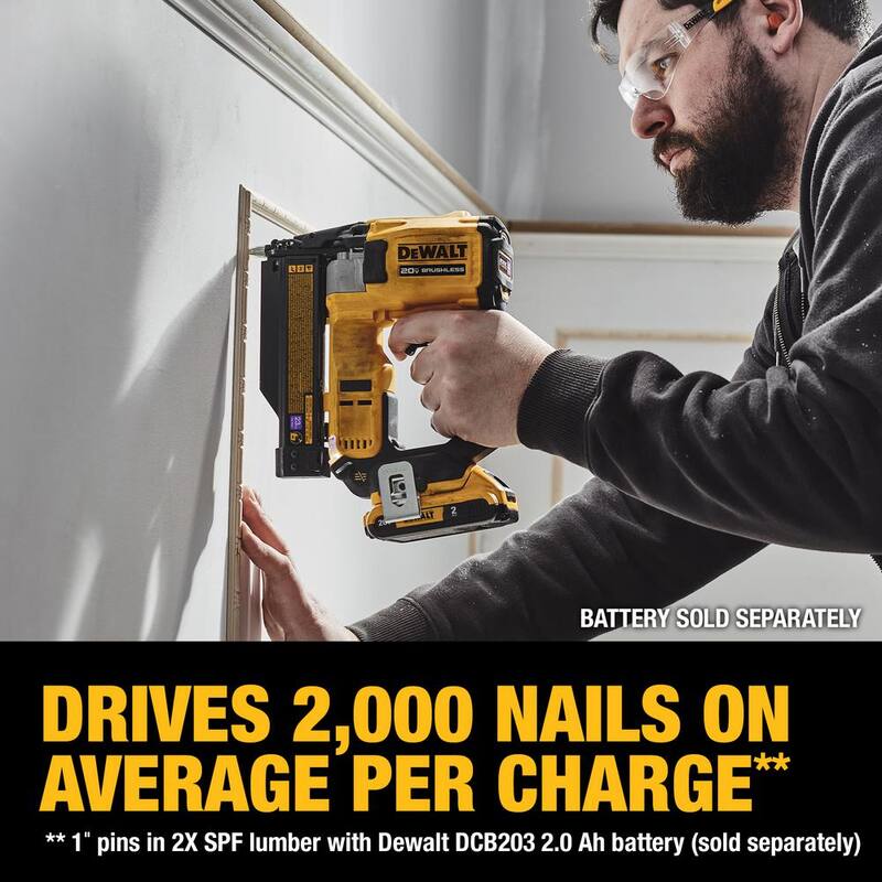 DEWALT ATOMIC 20V MAX Clavadora Inalámbrica de Clavos de Calibre 23 de Iones de Litio Solo Herramienta y Clavos de Calibre 23 de 1 1/2 pulgadas - DCN623BW23150, 2000 piezas