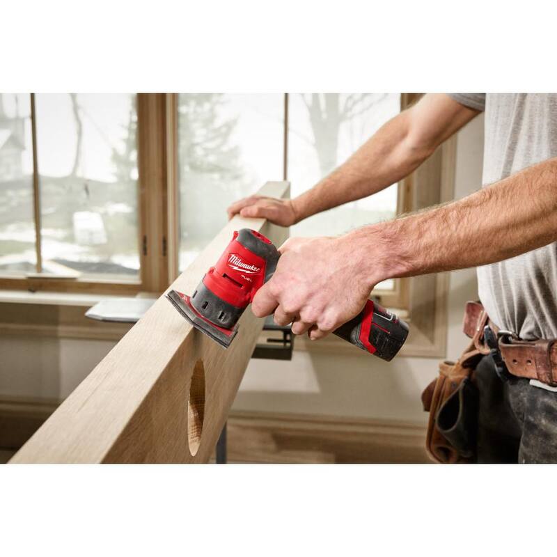 Milwaukee M12 Clavadora de clavos de 23 GA con Detalles Orbitales M12 FUEL y Batería de Alto Rendimiento CP2.5AH M12 - 2540-20-2531-20-48-11-2425
