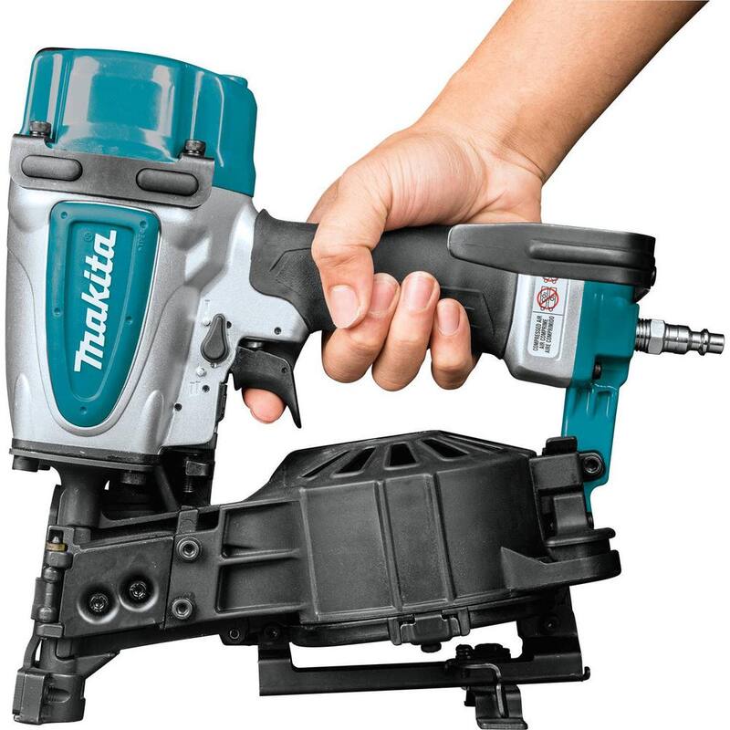 Clavadora de techos con bobina de 15 grados con cable de aire Makita - AN454