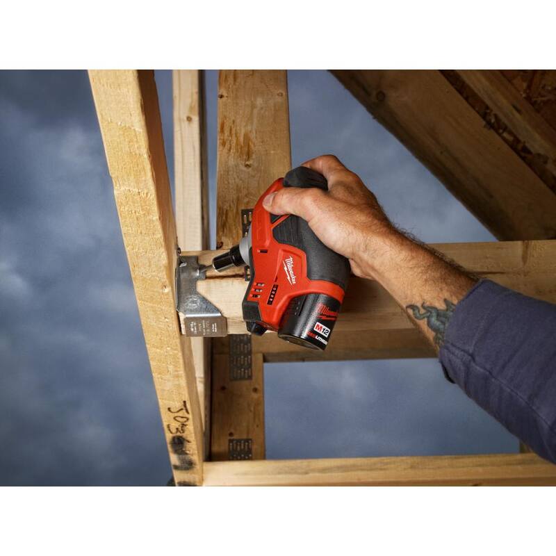 2633-20 Martillo de mano inalámbrico de 12 voltios de iones de litio Milwaukee M12 (herramienta solamente)