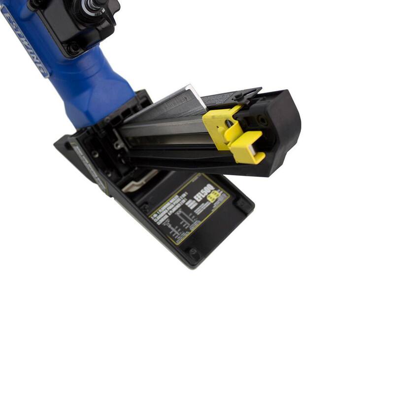 Estwing Pneumatic 2 en 1 15.5-Calibre y 16-Calibre 2 pulgadas Clavadora y engrapadora para pisos con bolsa - EFL50Q